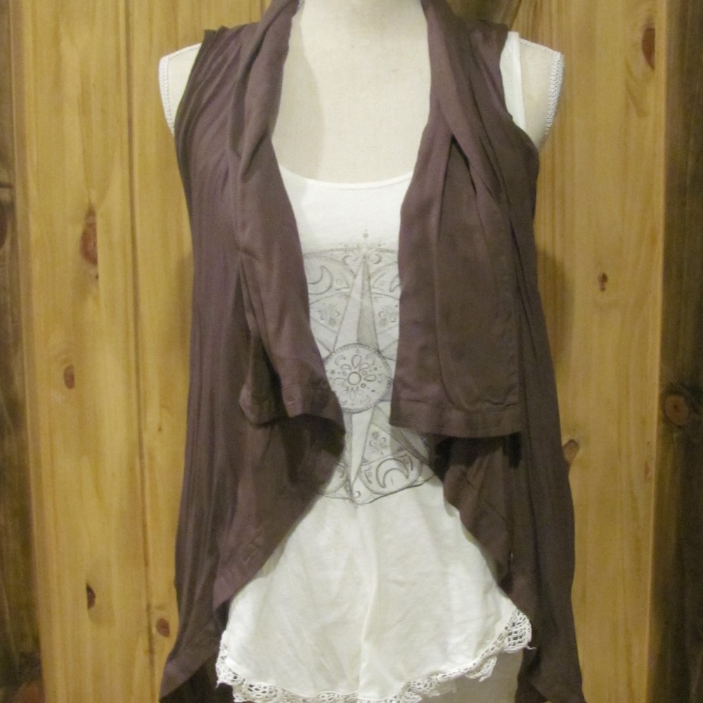 Mysteree Vest